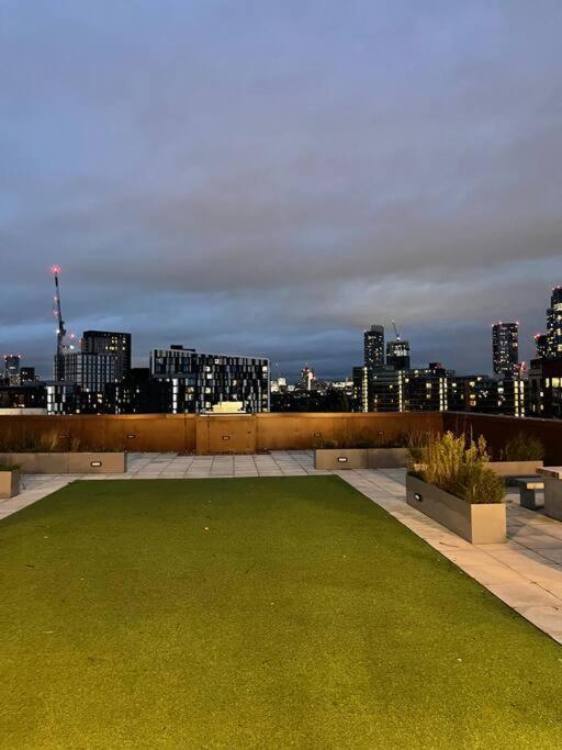 Luxury 2 Bedroom Apartment In The Heart Of Manchester Exterior foto