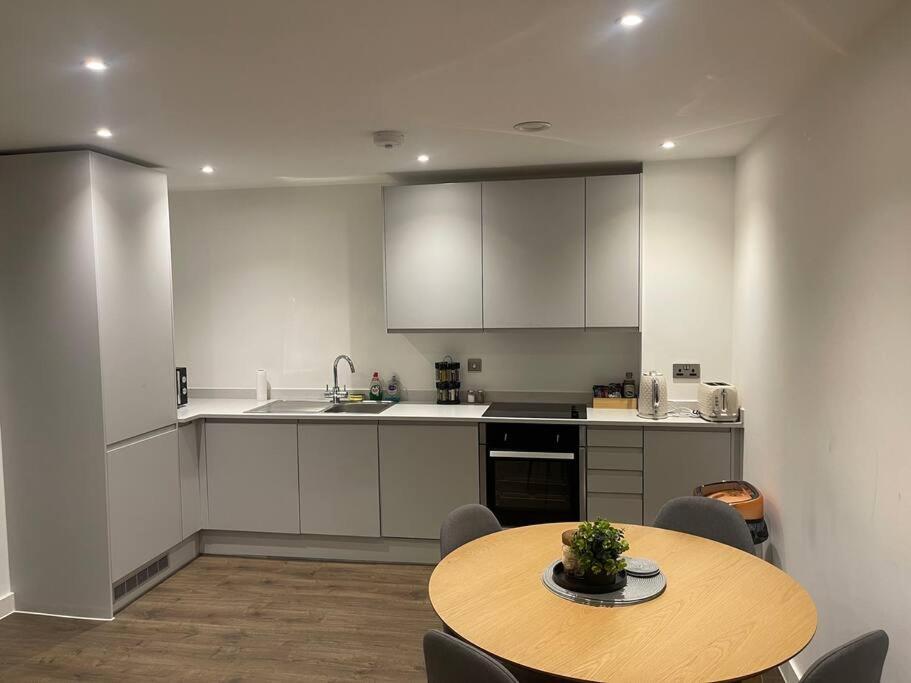 Luxury 2 Bedroom Apartment In The Heart Of Manchester Exterior foto